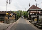 Scooteren door de leuke Balinese straatjes
